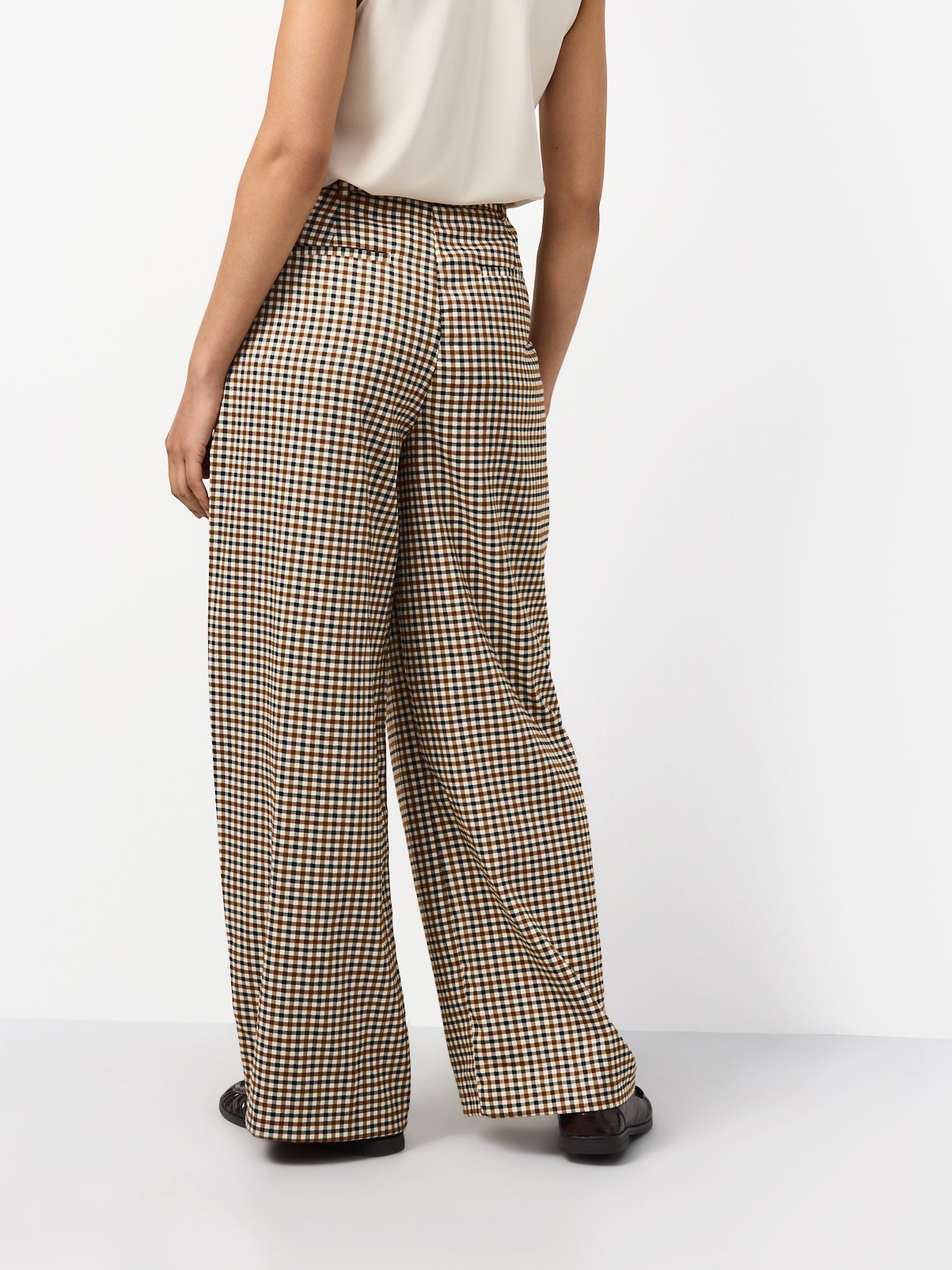 Gingham Barrel Leg Trousers 12S - Image 4 thumbnail